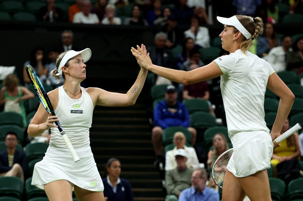 Elise Mertens (R) of Belgium and Storm Sanders (L) of Australia in action