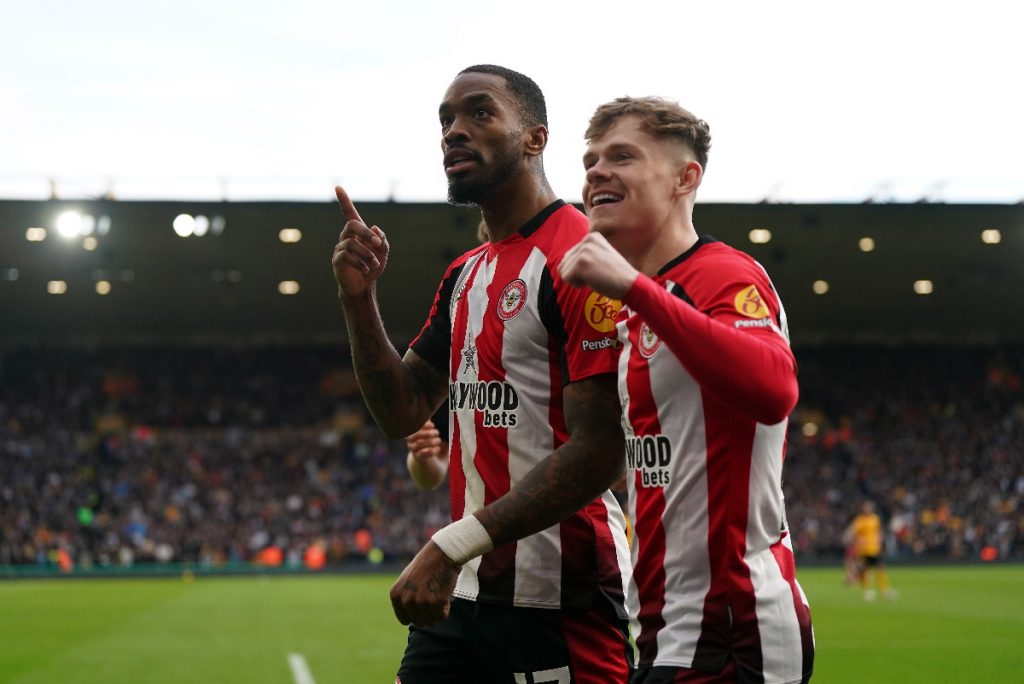 Ivan Toney and Keane Lewis-Potter of Brentford