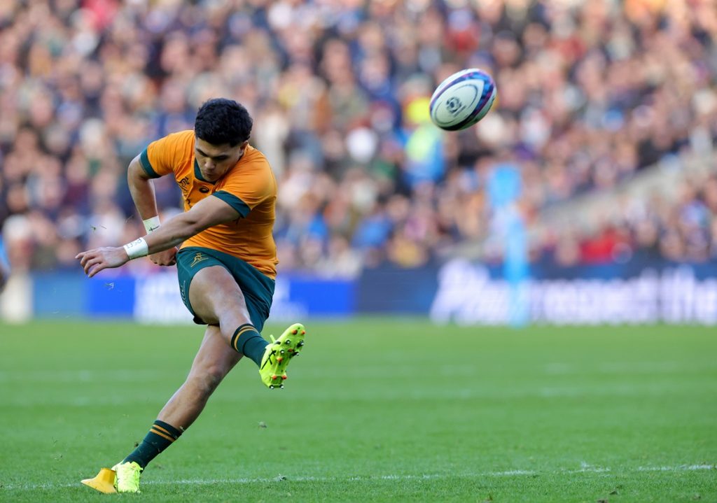 Australia's Noah Lolesio kicks a penalty kick during the Autumn International match at Scottish Gas Murrayfield Stadium, Edinburgh. Picture date: Sunday November 24, 2024.