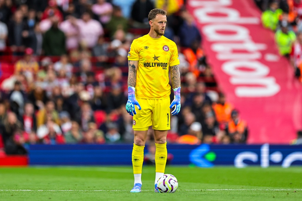 Mark Flekken - Brentford