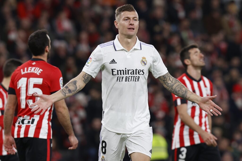 epa10423963 Real Madrid's Toni Kroos celebrates after scoring the 0-2 goal during the Spanish LaLiga soccer match between Athletic Club and Real Madrid, in Bilbao, northern Spain, 22 January 2023. EPA/Miguel Tona