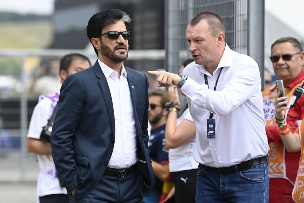 epa11490134 Mohammed Ahmad Sultan Ben Sulayem, President of the FIA (L) and Zoltan Szujo, President of the Hungarian Autosport Federation (MNASz) during the Driver's Parade prior to the Formula One Hungarian Grand Prix at the Hungaroring circuit, in Mogyorod, near Budapest, 21 July 2024. EPA/Tamas Kovacs HUNGARY OUT