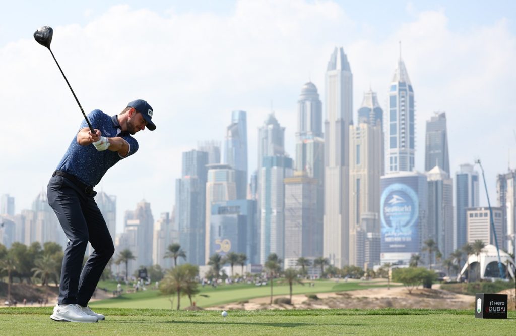 epa11835758 Laurie Canter of England in action during the final round of the Hero Dubai Desert Classic 2025 Golf tournament in Dubai, United Arab Emirates, 19 January 2025. EPA/ALI HAIDER