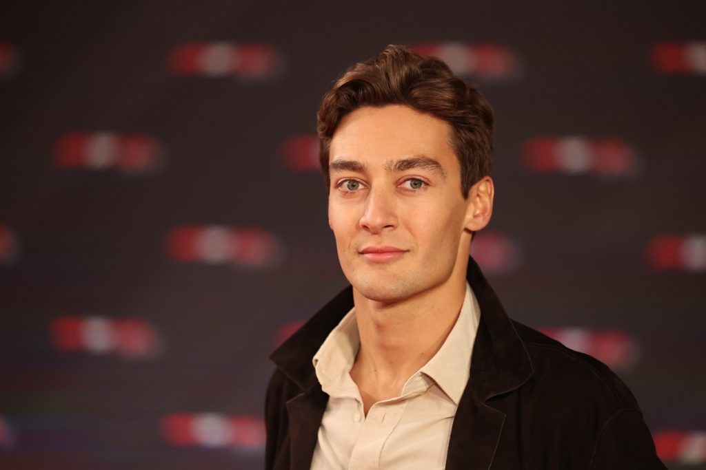 epa11905938 British driver George Russell of Mercedes arrives ahead of the Formula One season launch event to mark the start of the sport’s 75th anniversary year at the O2 Arena in London, Britain, 18 February 2025. EPA/NEIL HALL