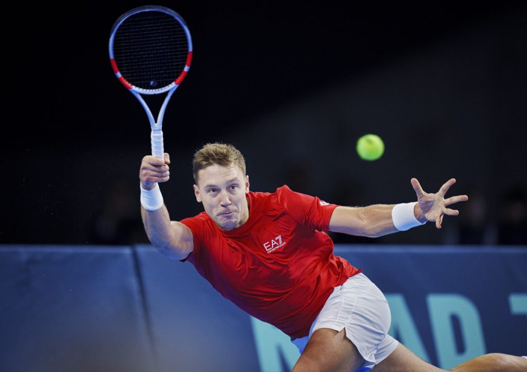 epa11866833 Hamad Medjedovic of Serbia in action during his singles match against Holger Rune of Denmark for the Davis Cup qualifiers tie between Denmark and Serbia, Copenhagen, Denmark, 31 January 2025. EPA/Liselotte Sabroe DENMARK OUT