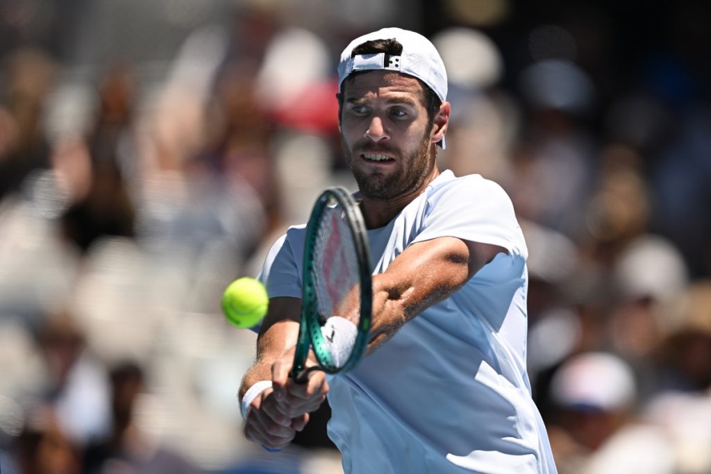 epa11832333 Karen Khachanov of Russia in action against Alex Michelsen of the US during their round three match during the 2025 Australian Open at Melbourne Park in Melbourne, Australia, 18 January 2025. EPA/LUKAS COCH AUSTRALIA AND NEW ZEALAND OUT