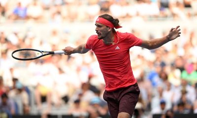 epa11835464 Alexander Zverev of Germany in action during his round four match against Ugo Humbert of France during the 2025 Australian Open at Melbourne Park in Melbourne, Australia, 19 January 2025. EPA/LUKAS COCH AUSTRALIA AND NEW ZEALAND OUT