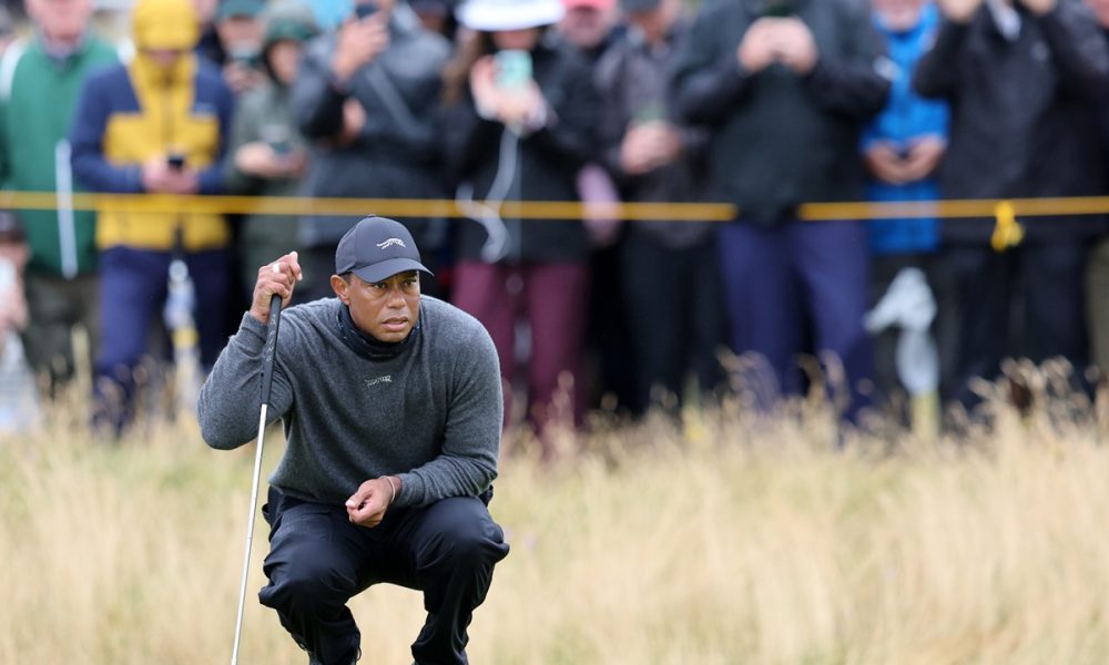 epa11485991 US golfer Tiger Woods in action during Round 1 of the Open Golf Championships 2024 at the Royal Troon Golf Club, Troon, Britain, 18 July 2024. EPA/ROBERT PERRY