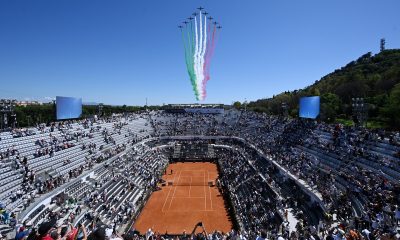 epa11347927 The Italian Air Force aerobatics team, the Frecce Tricolori (lit.Tricolour Arrows), perform a fly-by over the Foro Italico during the Italian Open tennis tournament in Rome, Italy, 17 May 2024. EPA/ETTORE FERRARI