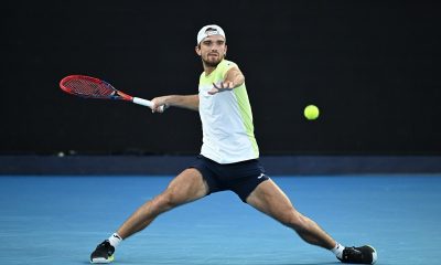 epa11830288 Tomas Machac of Czechia in action during the Men's Singles round 3 match against Novak Djokovic of Serbia at the Australian Open Grand Slam tennis tournament in Melbourne, Australia, 17 January 2025. EPA/JAMES ROSS AUSTRALIA AND NEW ZEALAND OUT