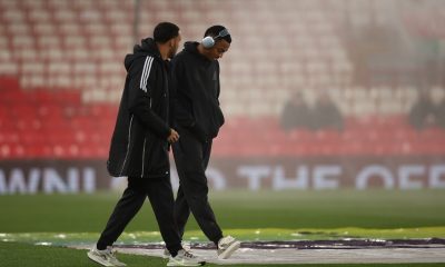 epa11926212 Alexander Isak of Newcastle United (R) walks on the pitch ahead of the English Premier League match between Liverpool FC and Newcastle United, in Liverpool, Britain, 26 February 2025. EPA/ADAM VAUGHAN EDITORIAL USE ONLY. No use with unauthorized audio, video, data, fixture lists, club/league logos, 'live' services or NFTs. Online in-match use limited to 120 images, no video emulation. No use in betting, games or single club/league/player publications.